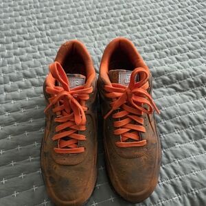 Nike Men’s Orange Lace-Up Sneakers